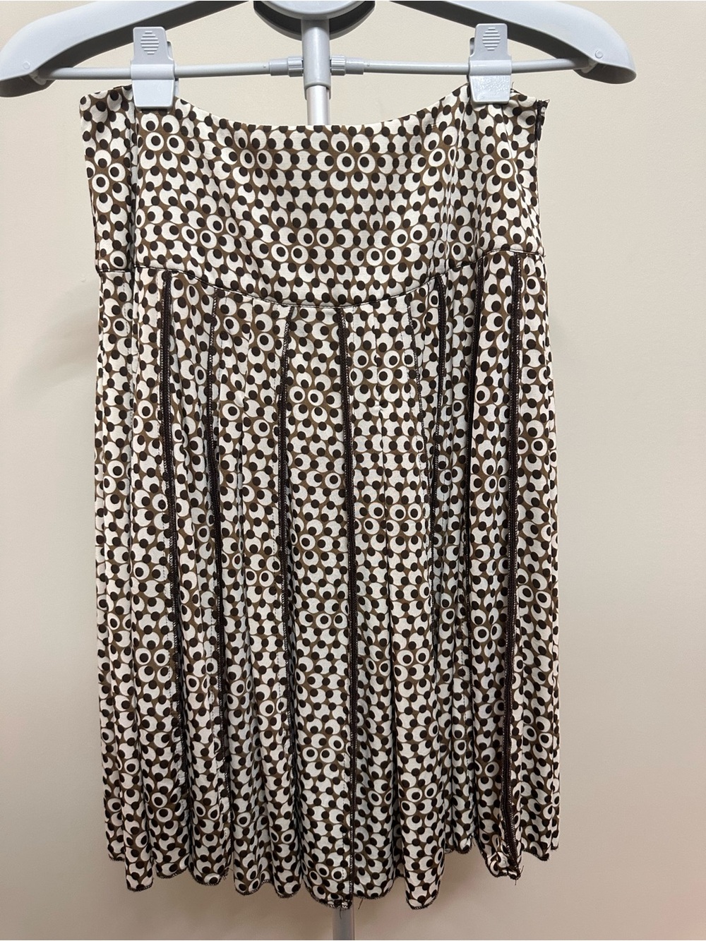 Women's Cream and Brown Patterned Pleated Skirt